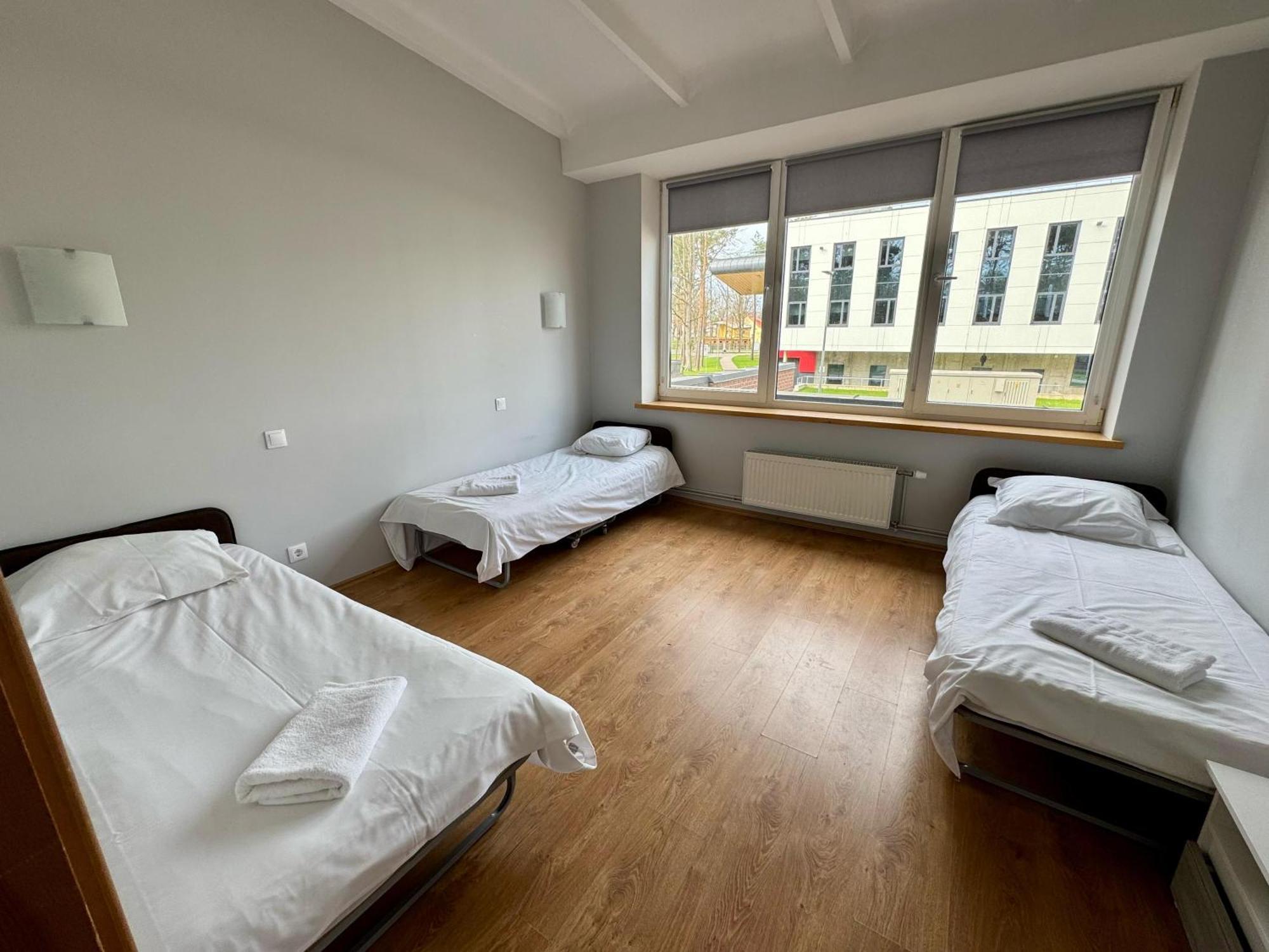 Sajutu Parka Hostelis Валмиера Екстериор снимка