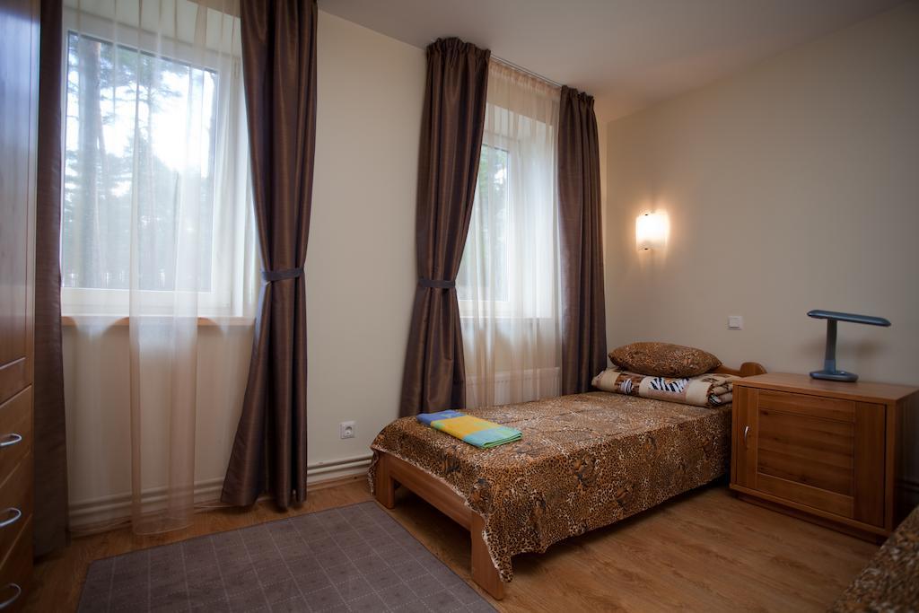 Sajutu Parka Hostelis Валмиера Екстериор снимка