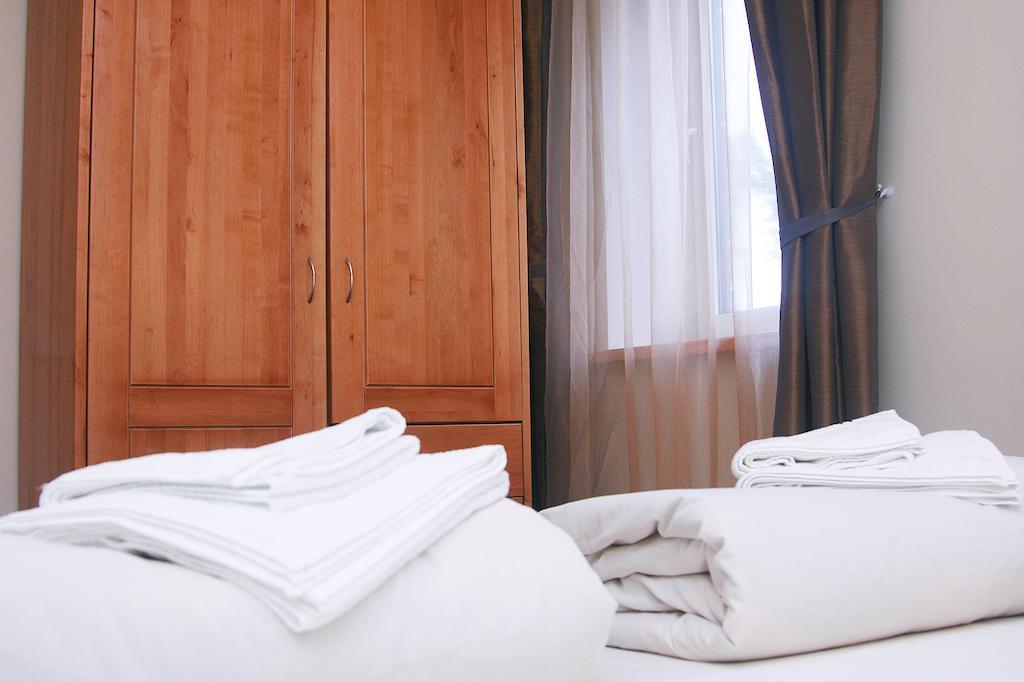 Sajutu Parka Hostelis Валмиера Стая снимка