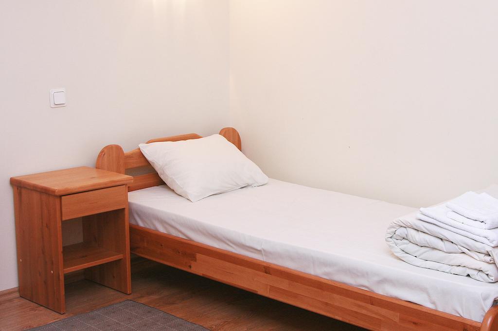 Sajutu Parka Hostelis Валмиера Стая снимка