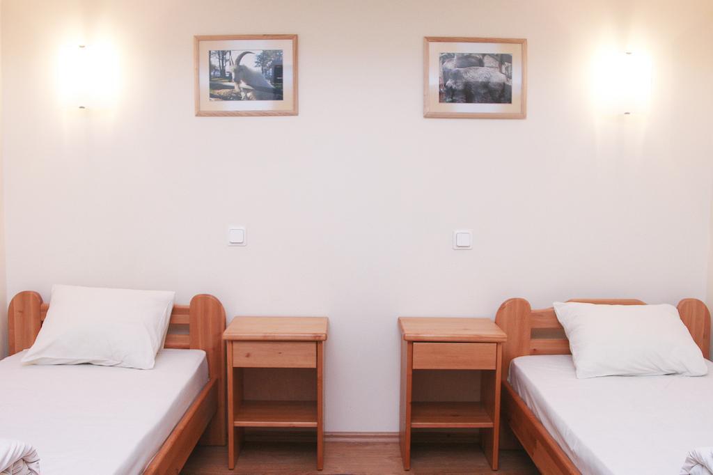 Sajutu Parka Hostelis Валмиера Стая снимка
